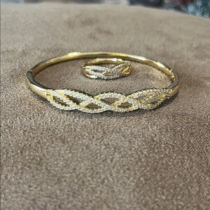 Elegant Goldtone and Faux Diamond Women's Costume Jewelry Set